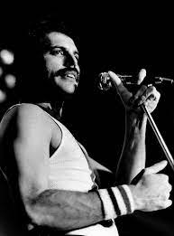 Aceoriolet Freddie Joe Fanelli And Paul Prenter Queen Freddie Mercury Freddie Mercury Queen Photos