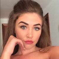 Sky Lee's Instagram, Twitter & Facebook