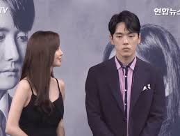 kim jung hyun's cheon su ho was exactly that. watch seohyun in time Kim Jung Hyun Criticized For Cold Behavior At Time Press Conference Bias Wrecker Kpop News