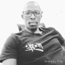 Fred Tom (@TomFredrick)