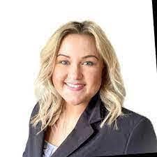 Tara Whitted's Instagram, Twitter & Facebook