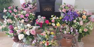 Check spelling or type a new query. 7 Absolutely Beautiful And Stunning Flower Bouquet Ideas