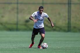 Guilherme arana, 23, de brésil clube atlético mineiro, depuis 2019 arrière gauche valeur marchande: Na Expectativa De Estrear Em 2021 Guilherme Arana Aponta Elenco Mais Cascudo Para Disputar Titulos Na
