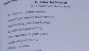 Seperti misalnya pada contoh pupuh sinom, pupuh asmarandana, pupuh balakbak, pupuh mijil bali, pupuh lambang, pupuh durma, dan lain sebagainya. Contoh Soal Guguritan Bahasa Sunda Dikdasmen