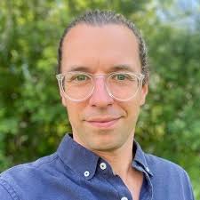 Bill Drayton receives the Global Treasure Award