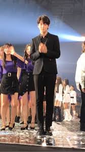 15 Photos That Show How Much Txt Soobin Is Tall 1 85 Cm In 2020 Txt Photo Flower Boys