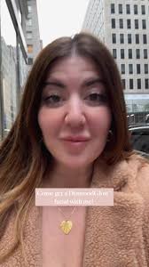 #DiamondGlowPartner No gatekeeping here, besties. @diamondglow makes my  skin glow from the inside out. ✨ Intended for U.S. audiences only.