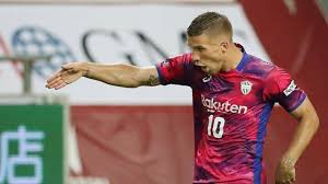 Kyogo furuhashi, 26, japón vissel kobe, desde 2018 extremo izquierdo valor de mercado: J League Mit Podolski Vissel Kobe Gewinnt Gegen Osaka