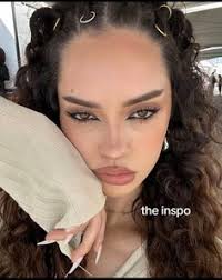 89 Whimsical/adrogenous/masc/femme makeup ideas