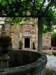 (θεσσαλονίκη) η μονάδα κοινωνικής φροντίδας άγιος παντελεήμων καλύπτει άτομα της τρίτης ηλικίας και άτομα με ειδικές ανάγκες. Agios Pantelehmonas 8essalonikhs Ena Mnhmeio Pagkosmias Klhronomias Thessaloniki Arts And Culture