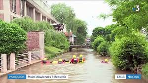 Un habitant filme les inondations dans les rues des pluies diluviennes et des orages ont touché la ville de beauvais dans l'oise ce lundi soir. Oise Inondations Torrentielles A Beauvais Une Personne Disparue Video Dailymotion