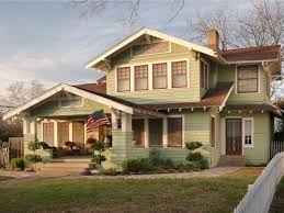 The craftsman house displays the honesty and simplicity of a truly american house. Arts And Crafts Architecture Hgtv