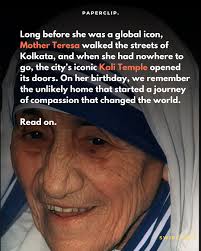 A rare picture of Runa Laila, with her sister Dina Laila. Circa 1966. The  young Runa had been deeply influenced by her elder sister Dina Laila's  singing lessons when she was about