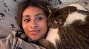 Hi!! My name is Isabella, I just moved to Sarasota from Wisconsin after  graduating with a degree in communication. I would love to meet some new  people in the area to hangout