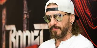 A több mint 25 éve pályán lévő rapper ezentúl pénzért adja közönségének az exkluzív tartalmakat. Insatgram Oldalan Mutatta Meg Szerelmet Ganxsta Zolee Foto