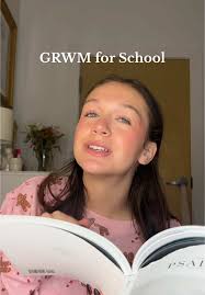 Get Ready With Me for College Finals