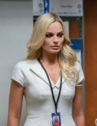 She took the natural next exit on the freeway to the career of a young actress by starring in a romantic dramedy with a major movie star. Margot Robbie Film Rezensionen De