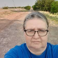 Tami Hendricks's Instagram, Twitter & Facebook