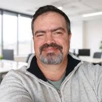 10+ "Darren Deacon" profiles