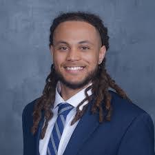 Logan Bray's Instagram, Twitter & Facebook