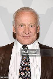 Max Solomon, Timothy Webber, Catherine Grace "Cady" Coleman, Mark... News  Photo