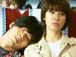 Born 15 april 1957) is a south korean politician and prosecutor who served as acting president of south korea from 9 december 2016 to 10 may 2017 and the 40th prime minister of south korea from 18 june 2015 to 11 may 2017. Song Hye Kyo Vs Son Ye Jin The Battle Of Beauty Of Hyun Bin S Two Screen Lovers Lovekpop95