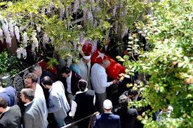 Cenazesi ikindi namazına müteakip çamlıca camisi'nde kılınacaktır. Fesli Kadir In Cenazesine Kimler Katildi Politika