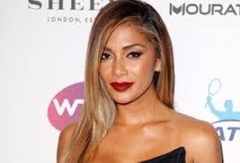 Kimberly Watt's Instagram, Twitter & Facebook