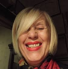 EN BALCOZNA LA NIEVE FUE PROTAGONISTA Este domingo la localidad de  Catanarca de Balcozna, muy elegida por tucumanos para descansar, amaneció  cubierta de un manto blanco de nieve. Con temperaturas y sensaciones