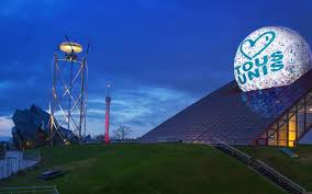 Hôtels futuroscope différents hébergements selon vos besoins. Deconfinement Le Futuroscope De Poitiers Prepare Sa Reouverture Le Parisien