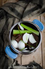 Come sgrassare il brodo di pollo. Brodo Di Carne Ricetta Classica E Varianti Per Un Brodo Perfetto