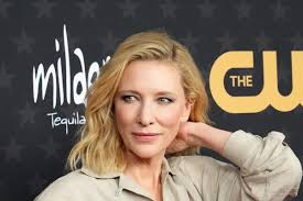 ¿Crisis matrimonial? Cate Blanchett viajó a Italia sin su marido y sin su  anillo de bodas