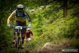 Gee atherton nei panni della volpe contro 400 cacciatori in mtb. Hair S Breadth Enduro World Series Round 4 La Thuile Pinkbike Mountain Biking Joe Barnes World Series