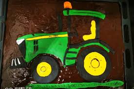 Die schokolade im wasserbad mit der milch schmelzen Die Schonsten Traktor Torten Der Agrarfrauen Agrarheute Com