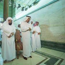 أن يصلي العشاء في جماعة، والصبح في جماعة، فهما بمثابة قيام الليل. Ø£Ø®Ø¨Ø§Ø± 24 Ø¨Ø§Ù„ÙÙŠØ¯ÙŠÙˆ ÙˆØ§Ù„ØµÙˆØ± Ø®Ø§Ø¯Ù… Ø§Ù„Ø­Ø±Ù…ÙŠÙ† ÙˆÙˆÙ„ÙŠ Ø§Ù„Ø¹Ù‡Ø¯ ÙŠØªØ´Ø±ÙØ§Ù† Ø¨ØºØ³Ù„ Ø§Ù„ÙƒØ¹Ø¨Ø© Ø§Ù„Ù…Ø´Ø±ÙØ©