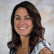 Kim Brady's Instagram, Twitter & Facebook