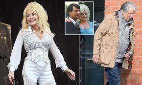 How a Carl Dean 'crush' inspired Jolene, Dolly Parton's controversial  greatest hit | Daily Mail Online