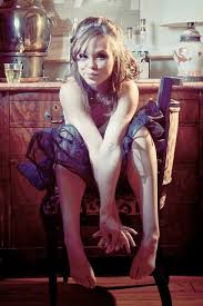 Amanda Fuller Nude Leaked Pics — Weight Gain Didnt Stop Her To Strip !