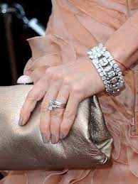 Demimoore Engagementring Celebrity Wedding Celebrity Engagement Rings Demi Moore Engagement Ring Engagement Ring Pictures