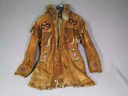 Chippewa Beaded Leather Coat Feb 22 2015 Omaha Auction Center In Ne Native American Clothing Leather Coat Coat
