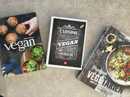 Une fois que les premières bulles apparaissent, le retirer immédiatement du feu. Mon Top 5 Des Meilleurs Livres De Recettes Vegetariennes Indispensables Pour Debuter Quand On Devient Vegan Ou Vegetarien Greens Roses Le Blog Healthy Sport Et Recettes Veggie Saines