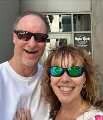 The HardRock Café has the worst customer service ever