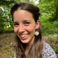 What are the best hiking trails and mountain landscapes to visit in  Slovenia in October?