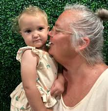 Braelyn loves her Grandma Sugar 💕