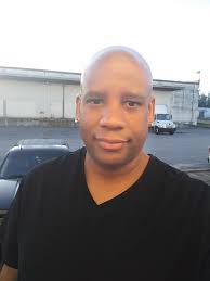 Davon Perry's Instagram, Twitter & Facebook