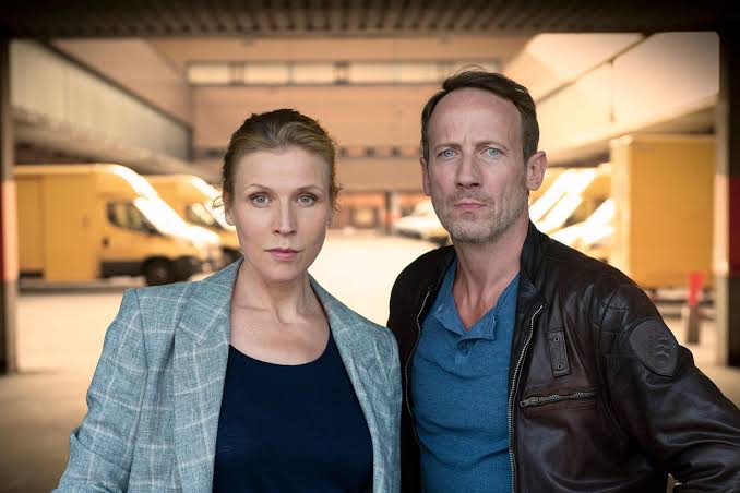 Tatort": So verstehen sich Wotan Wilke Möhring und Franziska Weisz privat |  GALA.de
