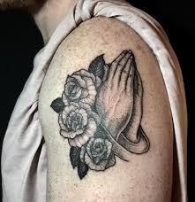 A meaningful tattoo in memory of a loved one is a permanent reminder that even though someone has passed away, you will always remember them. 110 Best Memorial Tattoos Designs 2021 Rip Grandparents Friends Parents