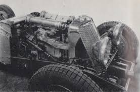 THE 1 1/2-LITRE SQUIRE