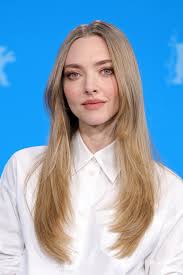 Amanda Seyfried On Viral Popular Clip After Losing Wicked Role