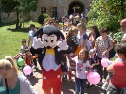 Copilaria este cea mai frumoasa perioada a vietii, cel mai mare dar pe care il primim. Mesaje In EnglezÄƒ De Ziua Copilului Sms Uri FelicitÄƒri Si UrÄƒri Pe Care Le PoÅ£i Trimite In 1 Iunie Ziarul Unirea